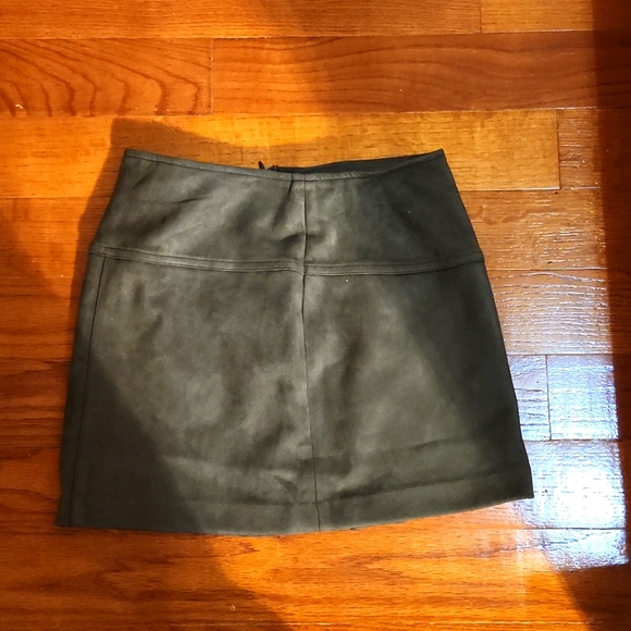 Luxxel Green Mini Pencil Skirt Casual - Picture 2 of 3